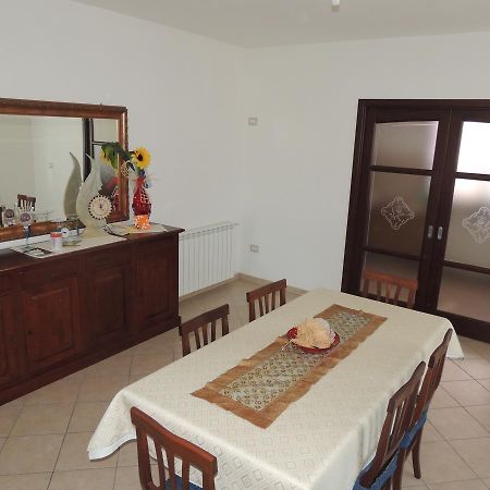 Uras Il Nuraghe Bed & Breakfast エクステリア 写真