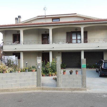 Uras Il Nuraghe Bed & Breakfast エクステリア 写真
